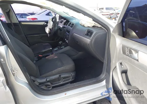 2015 Volkswagen Jetta 1.8T Se from USA, damaged, VIN 3VWD17AJ9FM329829